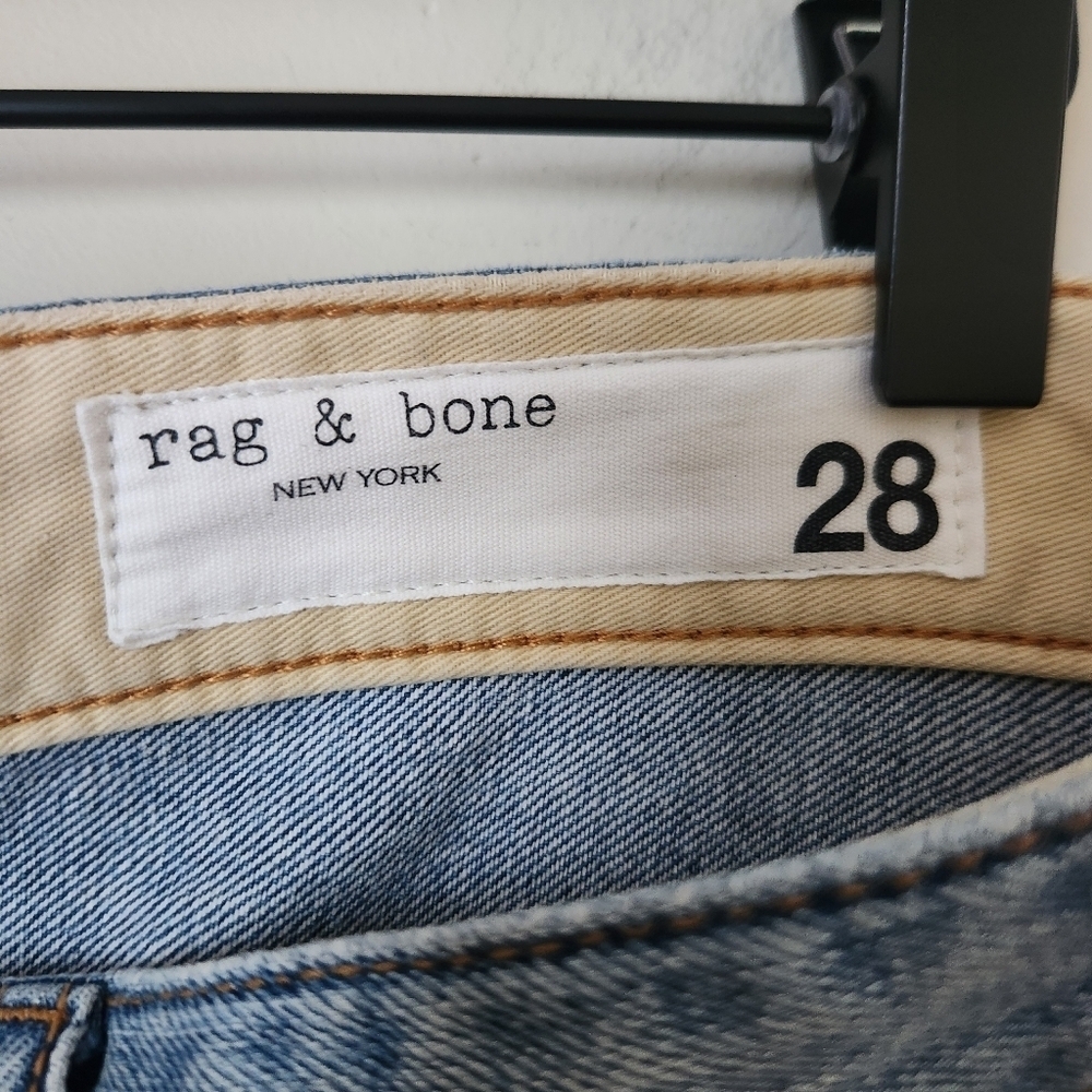 rag & bone | Logan Mid-Rise Distressed Wide Leg Jeans in Vandam - Size 28 - Picture 9 of 13
